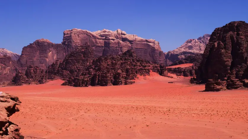 Circuit en 4x4 de 04 heures dans le Wadi Rum (avec ou sans nuitée) (WR-JHT-003)